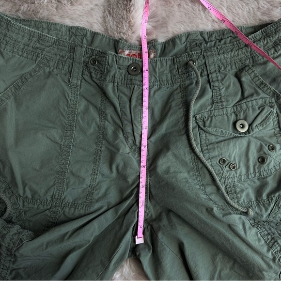 Vintage Y2K No Boundaries Low Rise Adjustable Cargo Shorts with Lace Up Waist - Picture 6 of 9
